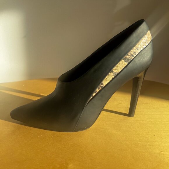 Tibi Lena Black Snakeskin leather Heels Size US 7.5 EU 37.5 - Picture 3 of 7